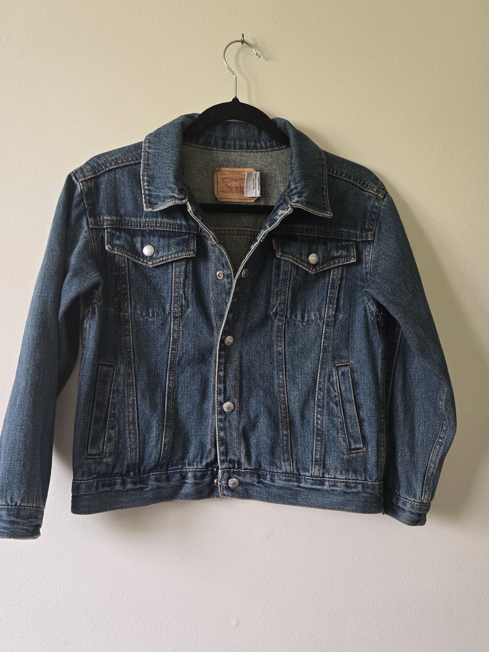 Levi's Classic Medium Wash Denim Trucker Jacket Small S 8/10 100% Cotton